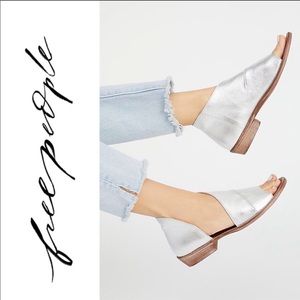 NWT Mont Blanc Sandal